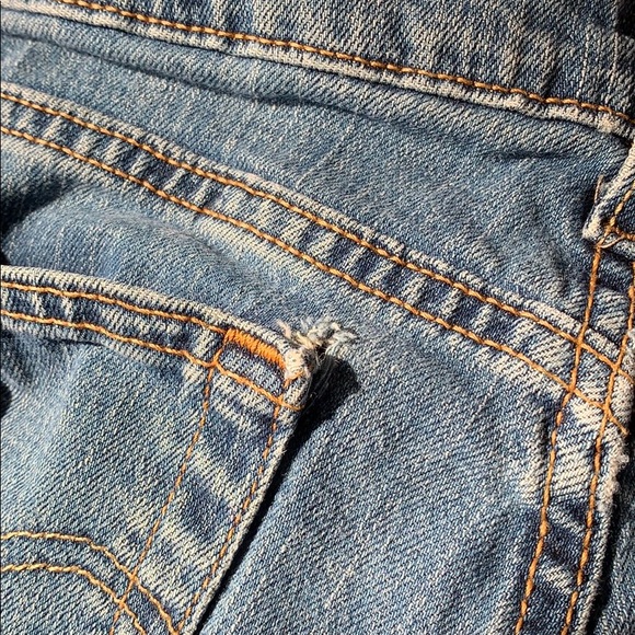 SuperLow Levi’s - Picture 6 of 6